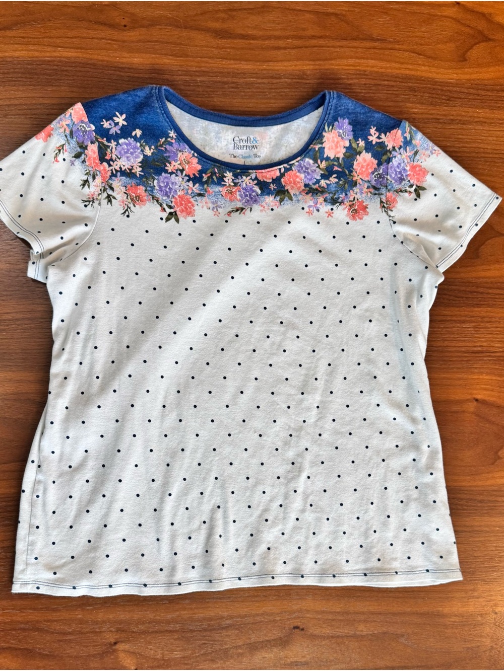 Croft & Barrow Women’s White Polka Dot Tee with Blue Floral Yoke